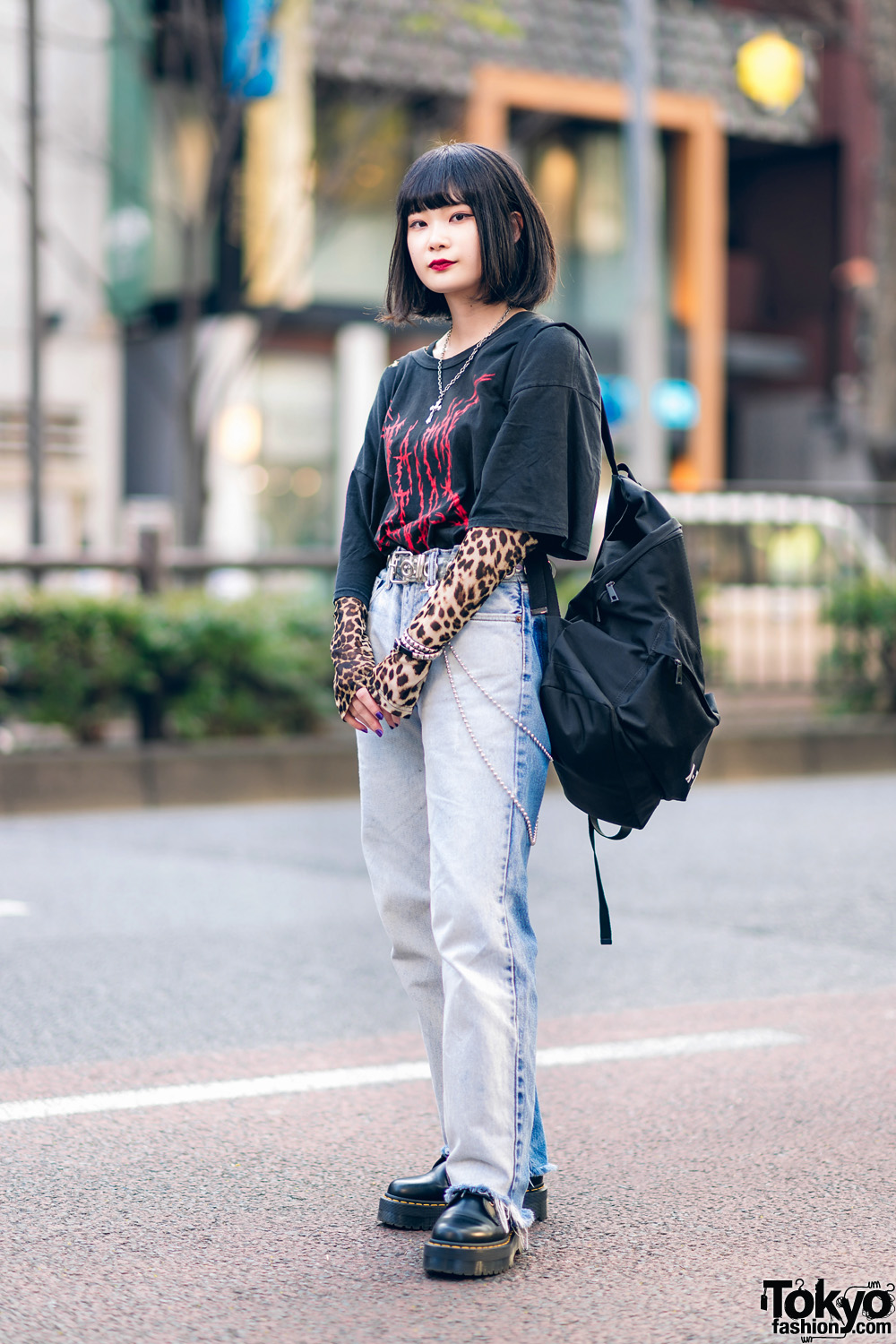 Casual Tokyo Streetwear Style w/ Fringed Bob, Faith Tokyo Acid Wash Jeans, Dr. Martens Shoes, Groovy, Another Youth & Basic Cotton Backpack