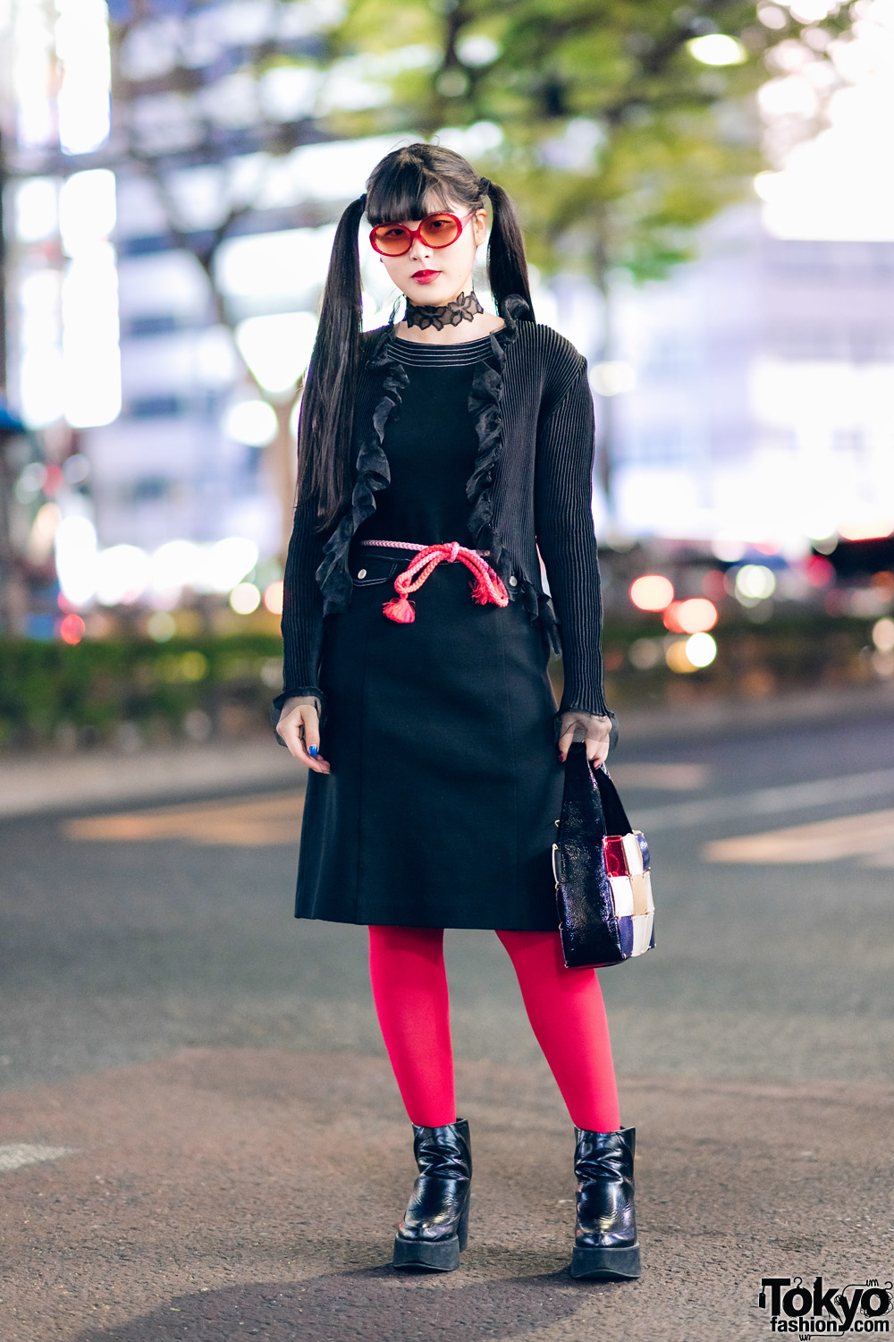 Red & Black Harajuku Street Style w/ Twin Tails, Belted Dress, Ruffle Cardigan, Patchwork Bag & Pointy Boots
