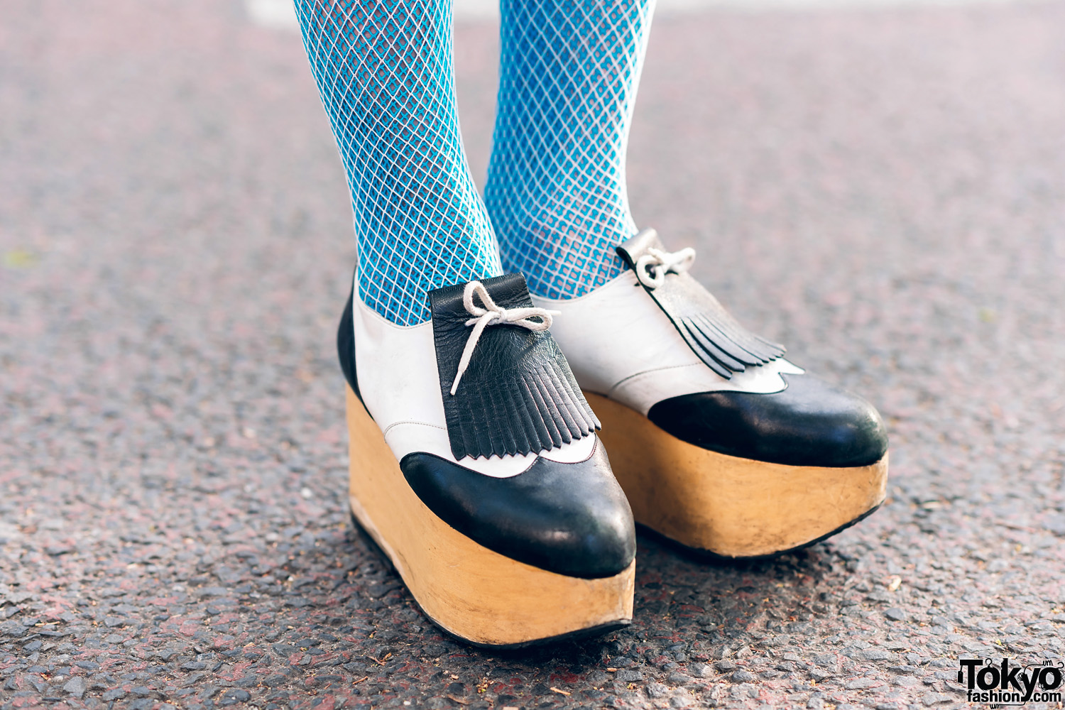 Vintage Fashion Buyer & Model in Harajuku w/ Tall Blue Hairstyle, Tattoos,  Yohji Yamamoto Long Shirt, Alexander Wang, Y's & Vivienne Westwood Rocking  Horse Golf Shoes – Tokyo Fashion