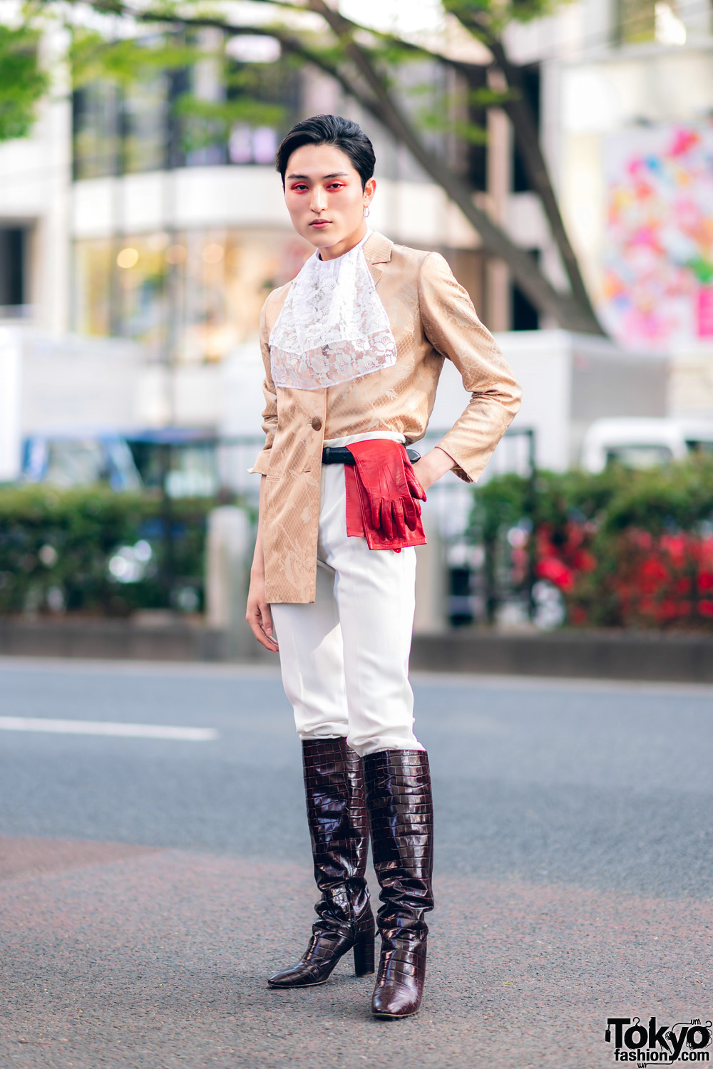 Vintage Equestrian-Inspired Japanese Street Style w/ Red Eye Makeup, Lace Cravat, Red Gloves & Crocodile Boots
