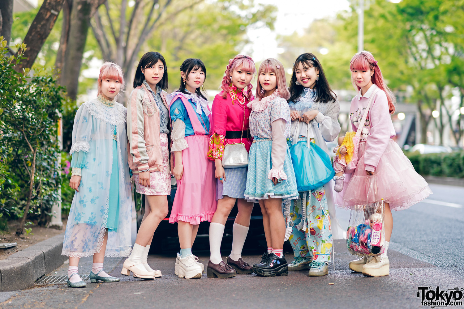 Kawaii Harajuku Girl Squad Street Styles w/ Pink Hair, Sheer Pastel Fashion, San To Nibun No Ichi, Kinji Resale & Cabbage Patch Doll