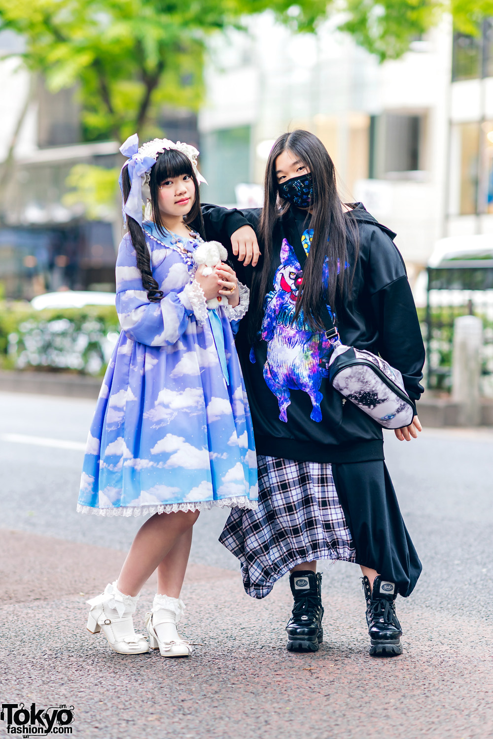 Harajuku Girls w/ Bow Headdress, Angelic Pretty Dress, AnkoROCK Hoodie Sweater, Drug Honey Skirt, Yosuke & Baby, The Star Shine Bright Bow Shoes