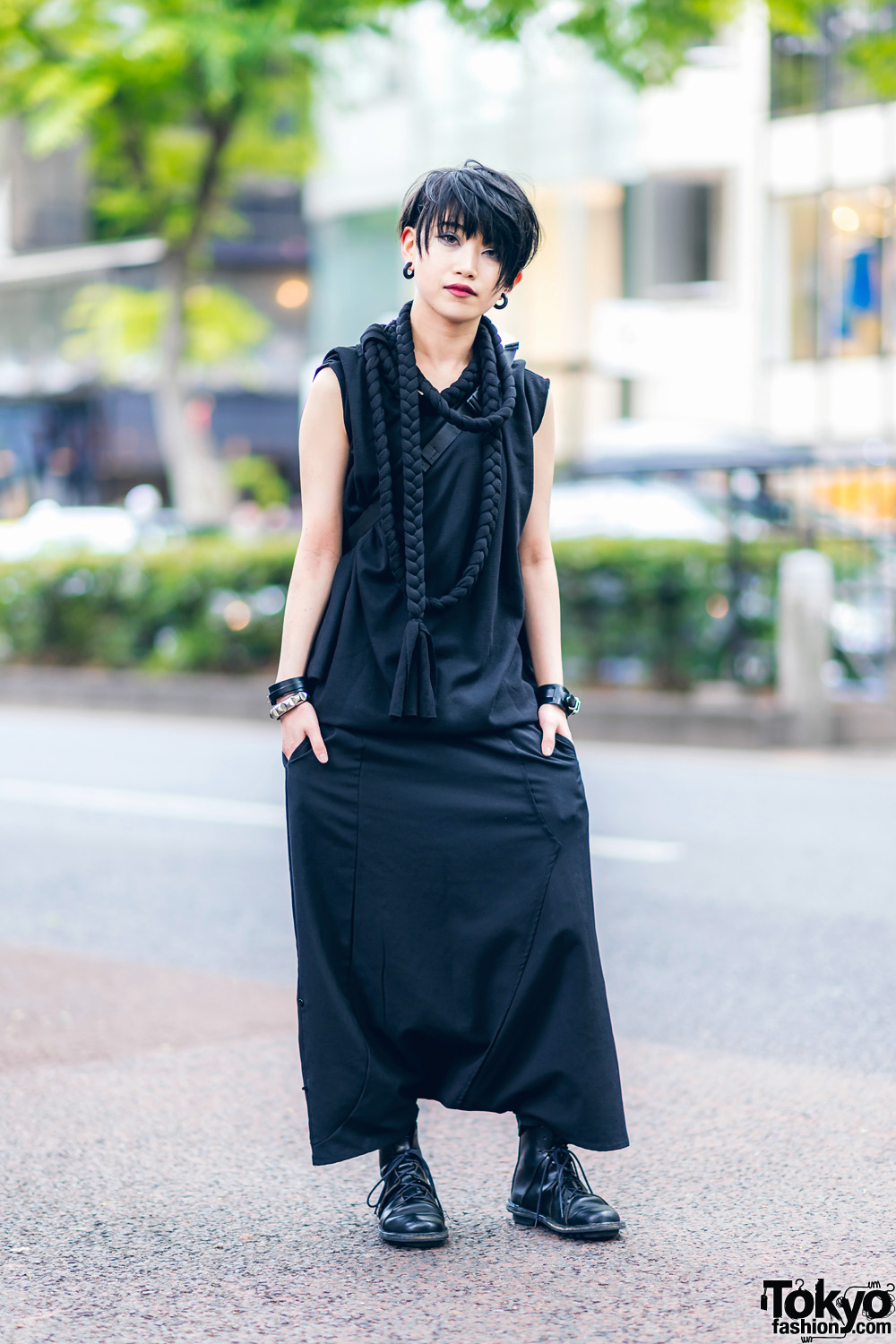 Monochrome Harajuku Style w/ Adhoc Rope Top, Sarueru Pants, Crossbody ...