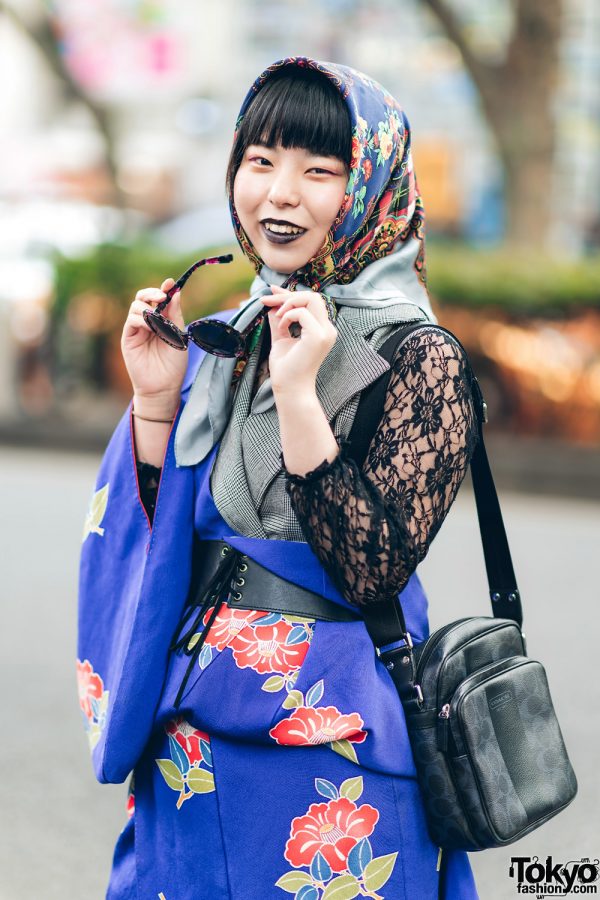Stylish Harajuku Street Fashion w/ Black Lipstick, Headscarf, Thank You ...