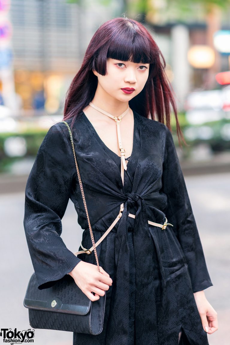 Japanese Designer in Harajuku w/ Wrap Dress, Dior Chain Purse, Shelly ...