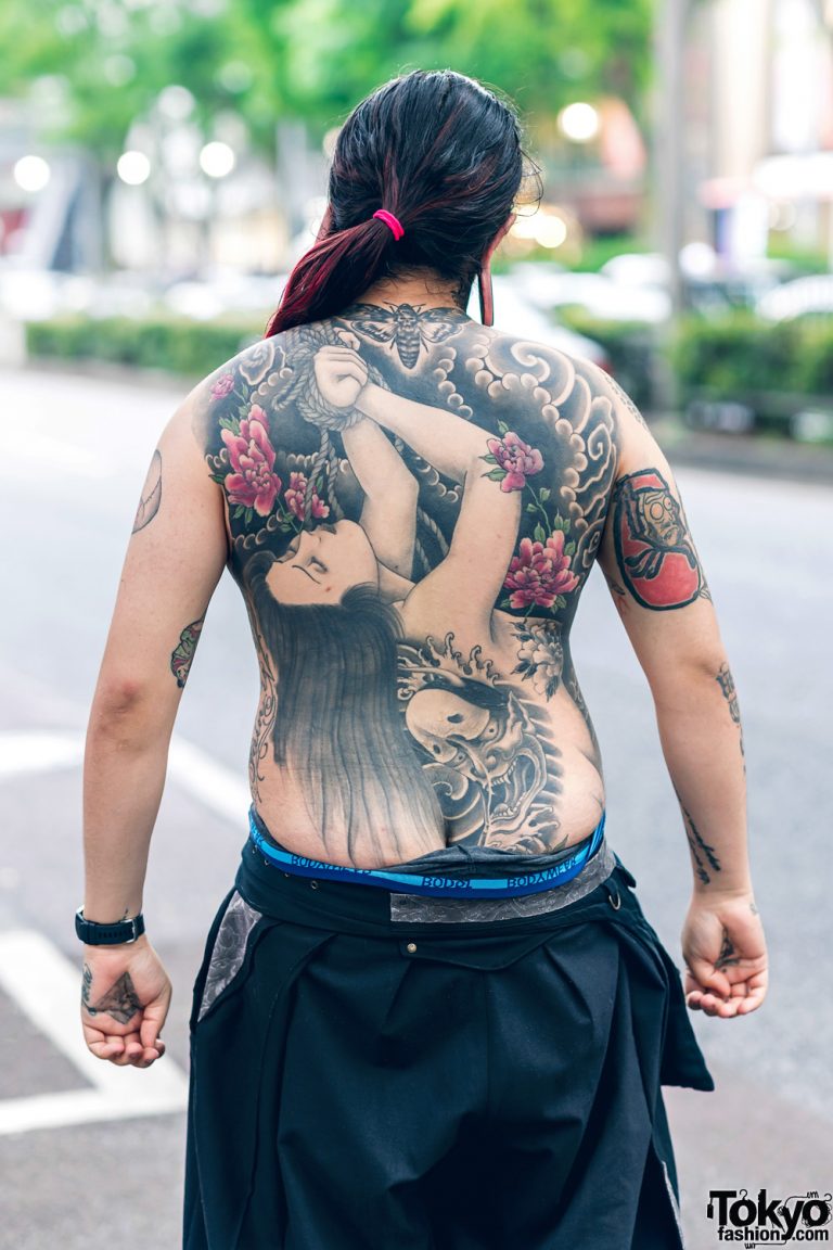 Body Modification Artist in Harajuku w/ Split Tongue, Tattoos