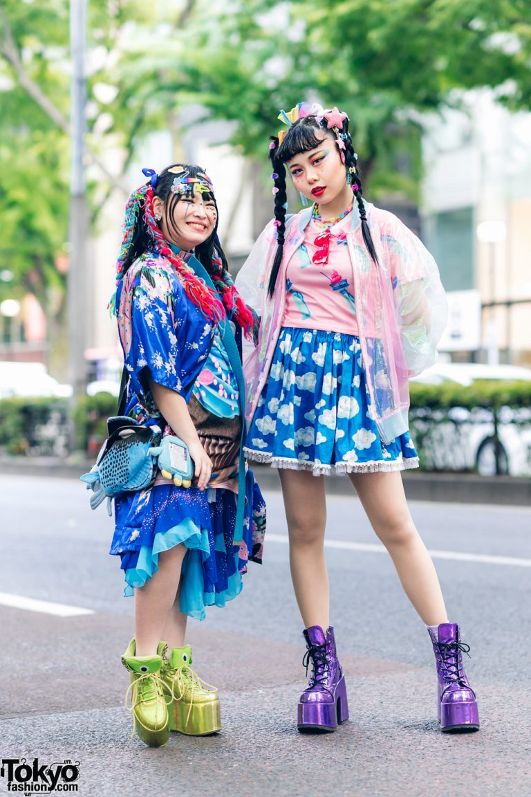 Kawaii Tokyo Streetwear Styles w/ Twin Braids, Colorful Hair, Decora ...