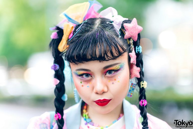 Kawaii Tokyo Streetwear Styles w/ Twin Braids, Colorful Hair, Decora ...