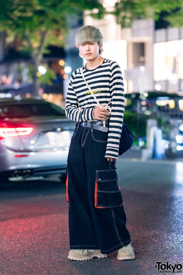 Japanese Street Fashion w/ Tie Dye Shirt, Mouse Slit Patchwork Jeans ...