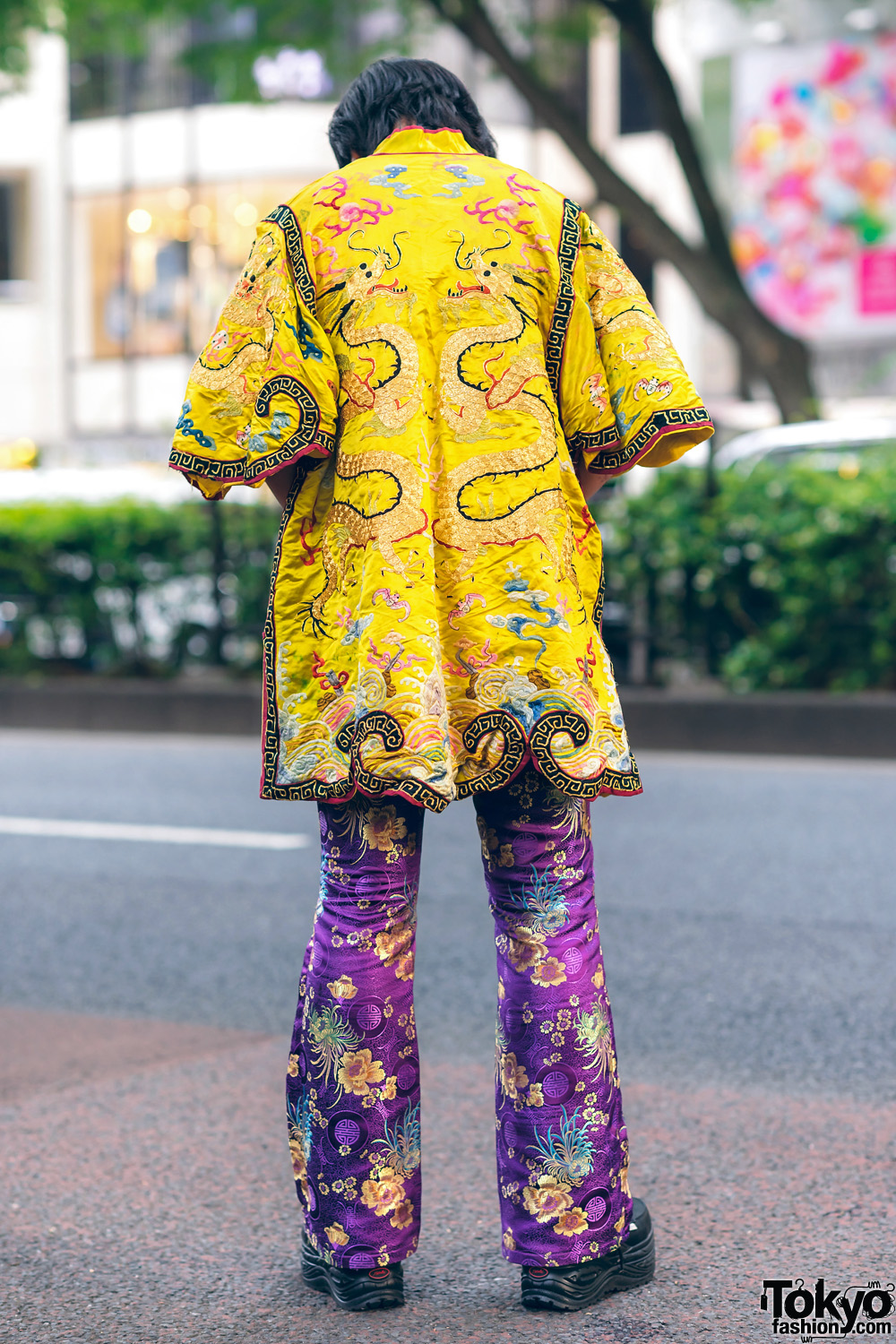 Tokyo Eclectic Streetwear Style w/ Heart Sunglasses, Dog Harajuku 