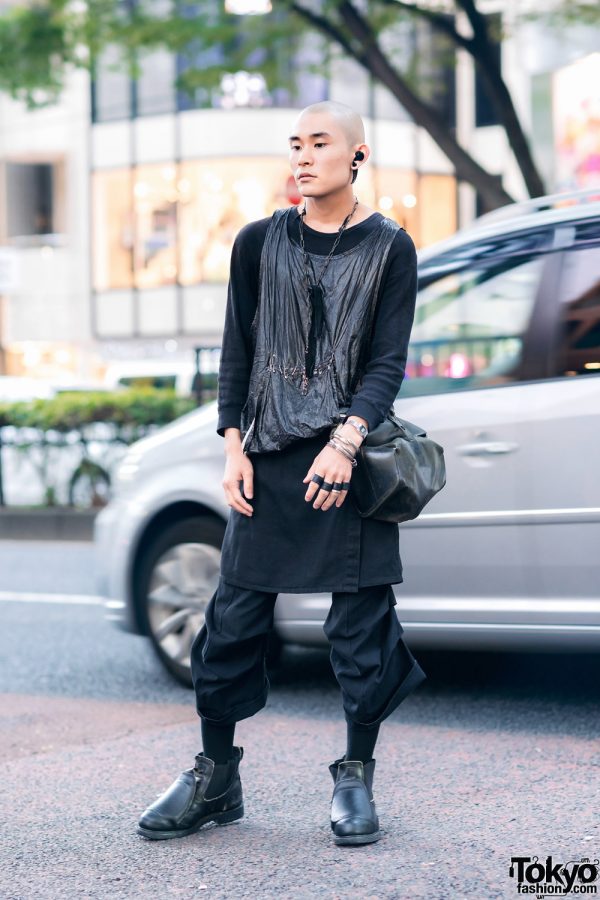 All Black Layered Street Stye in Harajuku – Tokyo Fashion