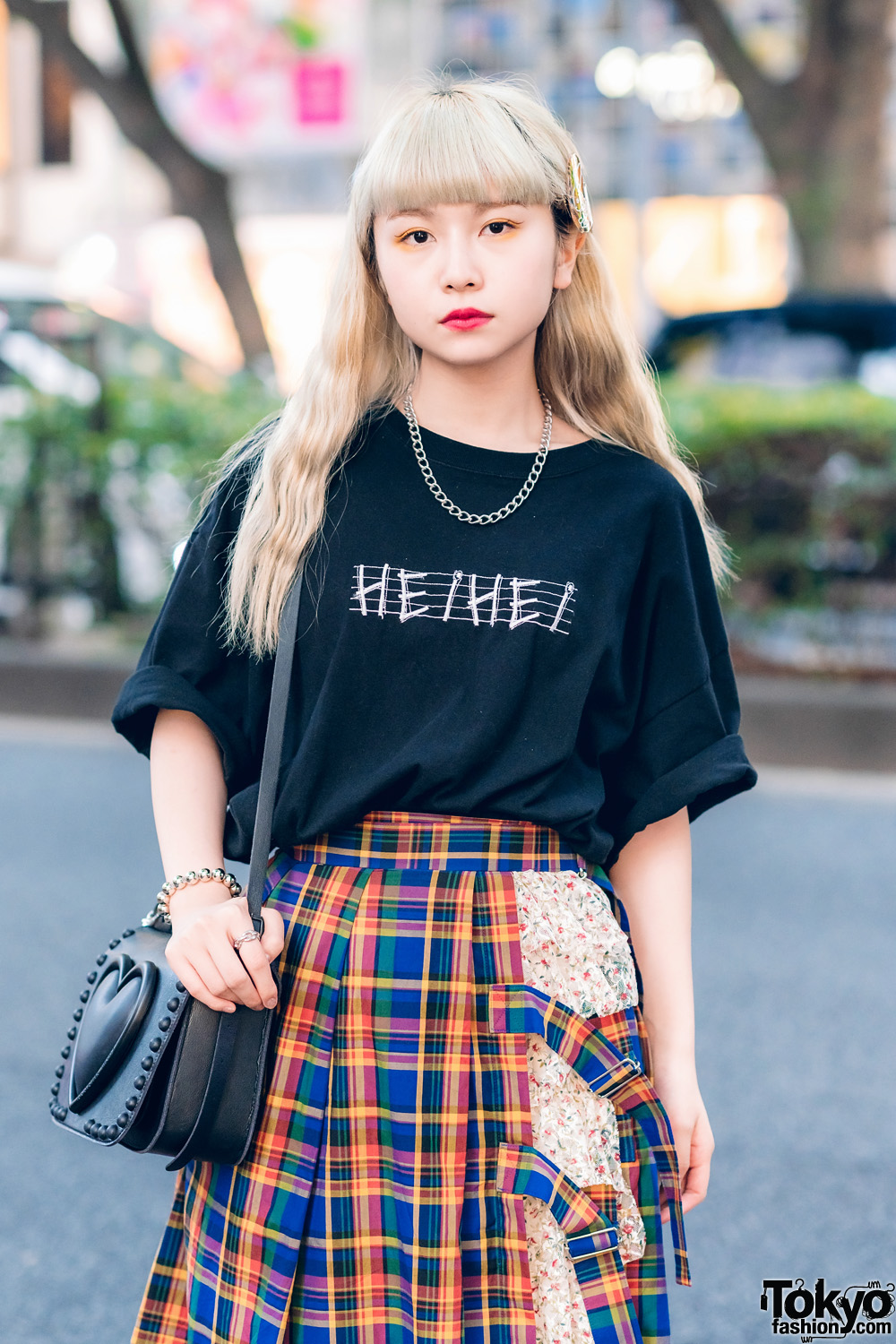 HEIHEI Harajuku Streetwear Style w/ Logo T-Shirt, Layered Plaid Skirt ...