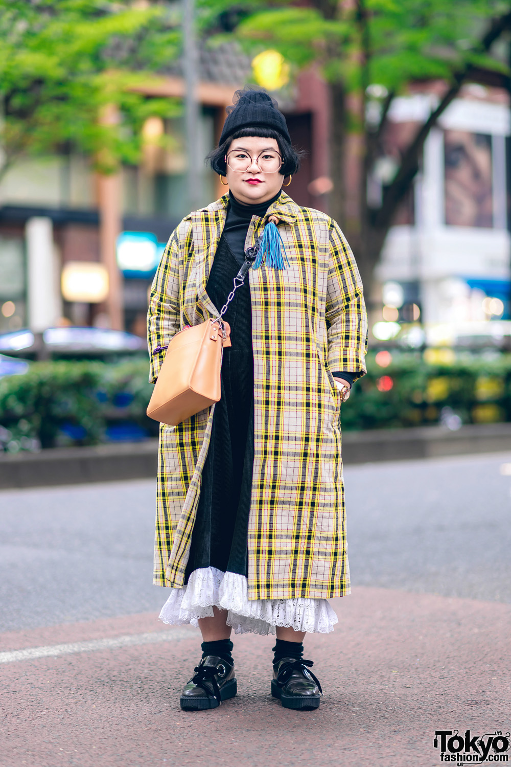 Japanese Stylist w/ Plaid Coat, Custom Made Dress, Banzai, Marc Jacobs & Gucci Harajuku Street Fashion
