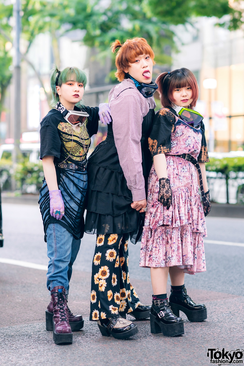 Harajuku Street Styles w/ Goggles, Lace Gloves, Remake & Vintage ...