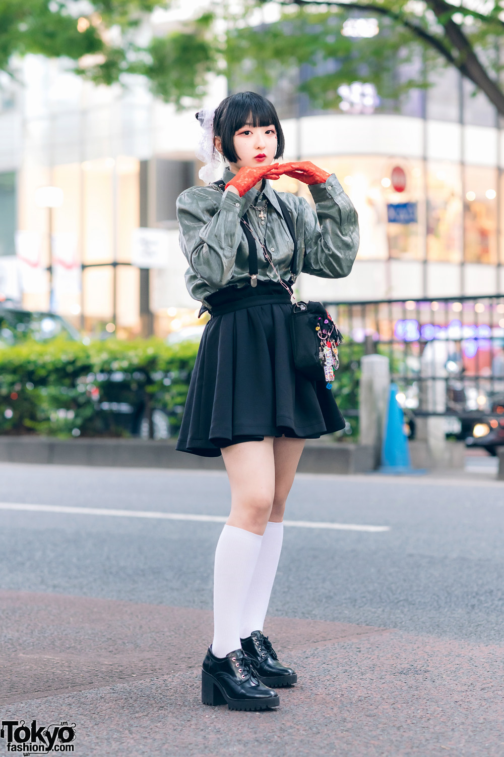 Harajuku Girl w/ Odango Hair, Metallic Shirt, Suspender Skirt, Milk Bag, Lace Gloves & Zara Pointy Boots