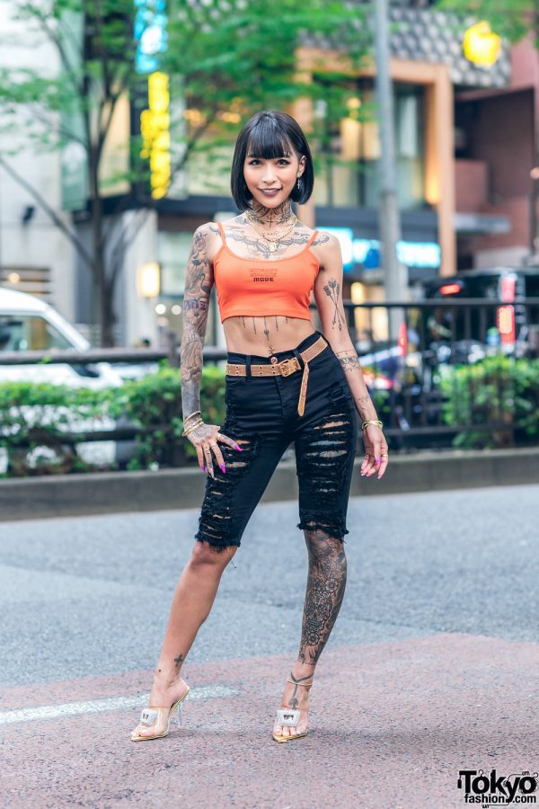 Japanese Hair/Makeup Artist & Model in Harajuku w/ Tattoos, Crop Top, Top Secret Shorts & Yello Stilettos