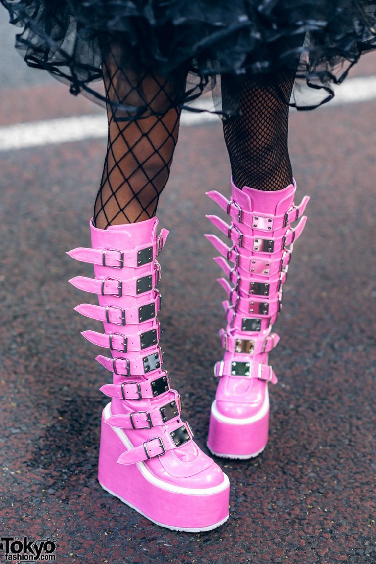 Harajuku Street Style w/ ACDC Rag Corset, Tulle Skirt, Tall Pink ...