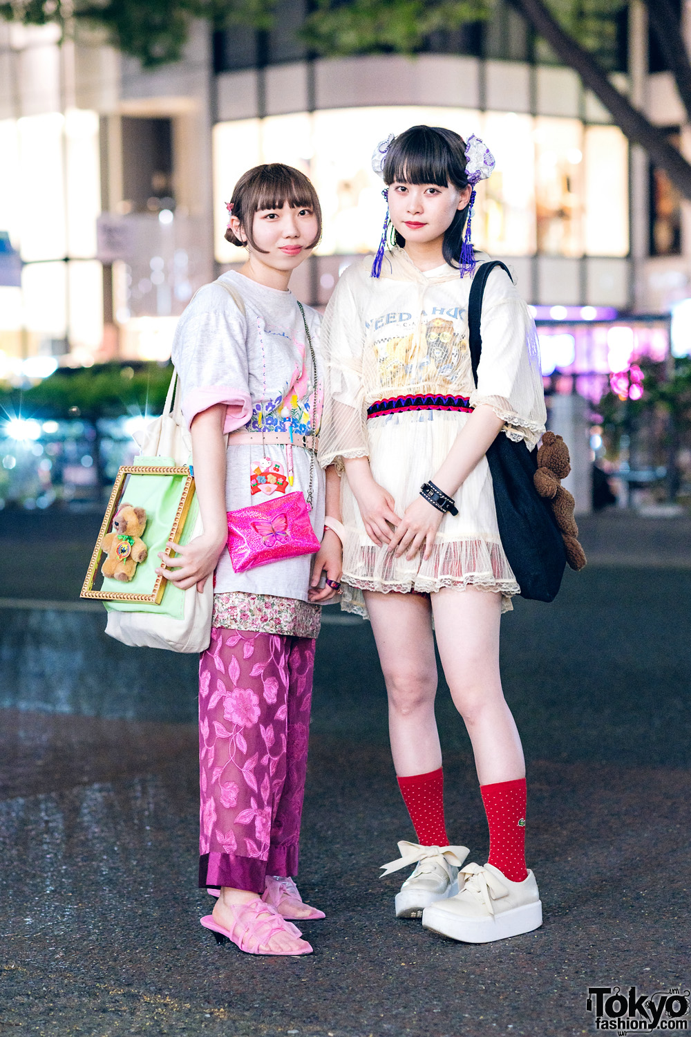 Harajuku Girls w/ Twin Tasseled Buns, Teddy Bear Bags, Kiki2 Kawaii ...