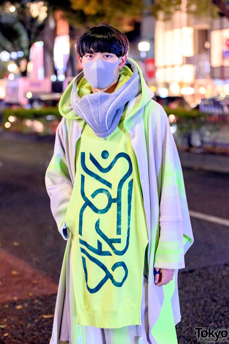 Hatra Japan Neon Street Style w/ Kazafutakoki Cowl Neck, Face Mask ...