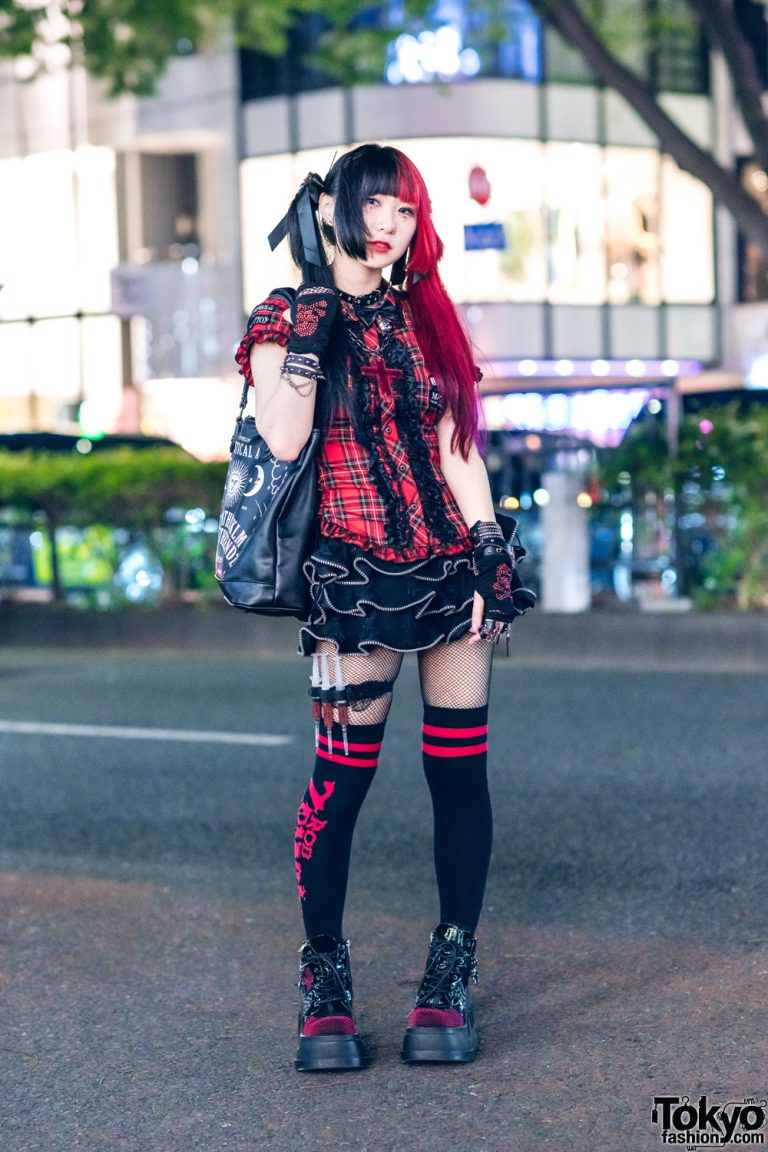 Gothic Japanese Street Styles w/ Mad Punks, Glavil, Killstar, Demonia ...