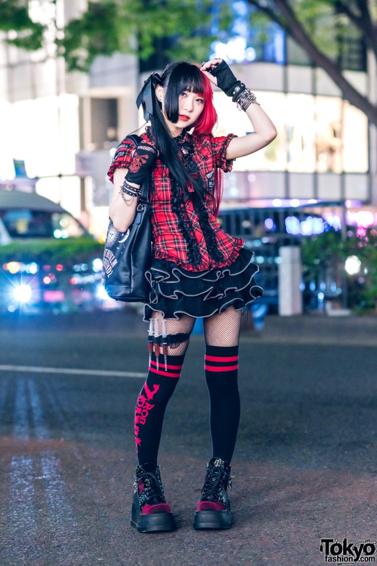 Gothic Japanese Street Styles w/ Mad Punks, Glavil, Killstar, Demonia ...