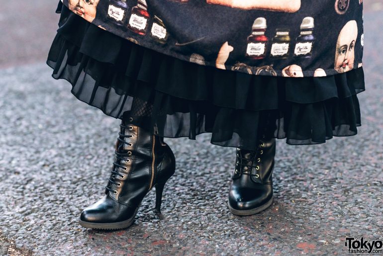 Japanese Shironuri & Lolita Street Fashion in Harajuku w/ Feather ...