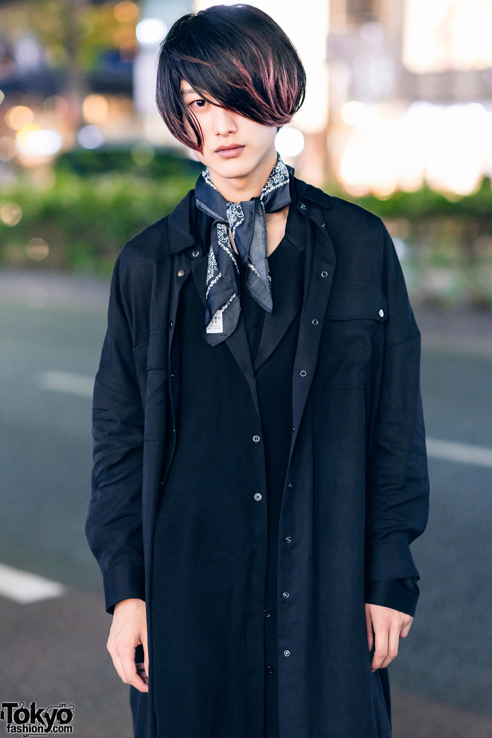 All Black Zara Menswear Look in Harajuku w/ Neck Scarf, Layered Tops ...