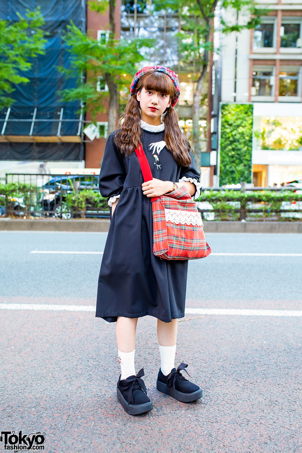 HEIHEI Streetwear Style in Tokyo w/ Twin Tails, Plaid Beret, Babydoll Dress, Milk Plaid Bag & Tokyo Bopper Bow Shoes