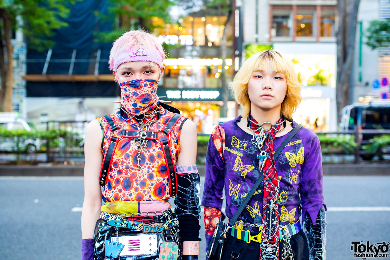 It’s not easy to miss these two Tokyo students and their graphic streetwear...
