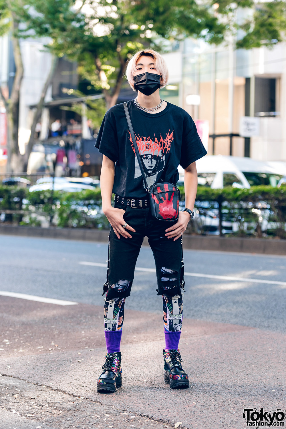Remake Tokyo Street Style w/ Face Mask, Shaka Bose Tee, Joker Tights, Handprint Bag & Yosuke Floral Boots