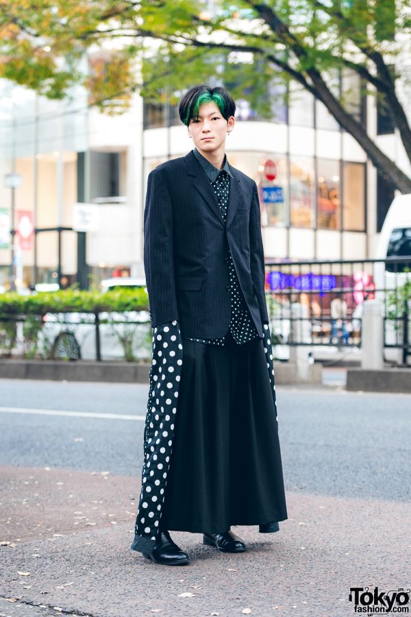 Monochrome Tokyo Street Style w/ Extra-Long Sleeves, Green Hair, Comme des Garcons, LAD Musician & Handmade Fashion