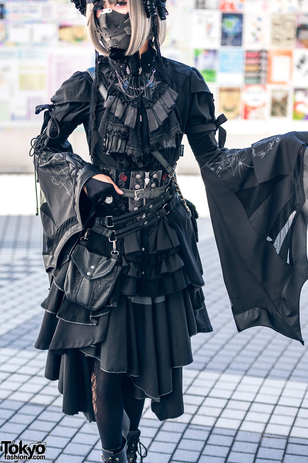 Gothic Japanese Steampunk Fashion w/ Face Mask, Bonnet, Floral Headpiece,  Ruffle Shirt, Asymmetrical Skirt & Boots – Tokyo Fashion