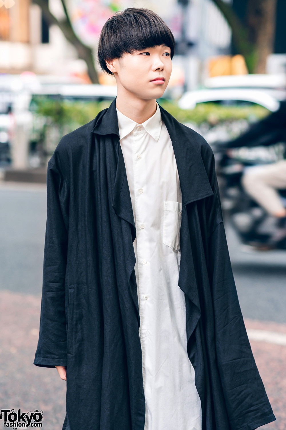 Yohji Yamamoto Monochrome Menswear Street Style w/ Blunt Bob ...