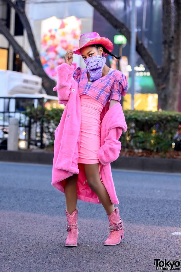 Pink Cowgirl Harajuku Street Style w/ Dolls Kill Cowboy Hat, Sugar Thrillz & Jeweled Cowboy Boots