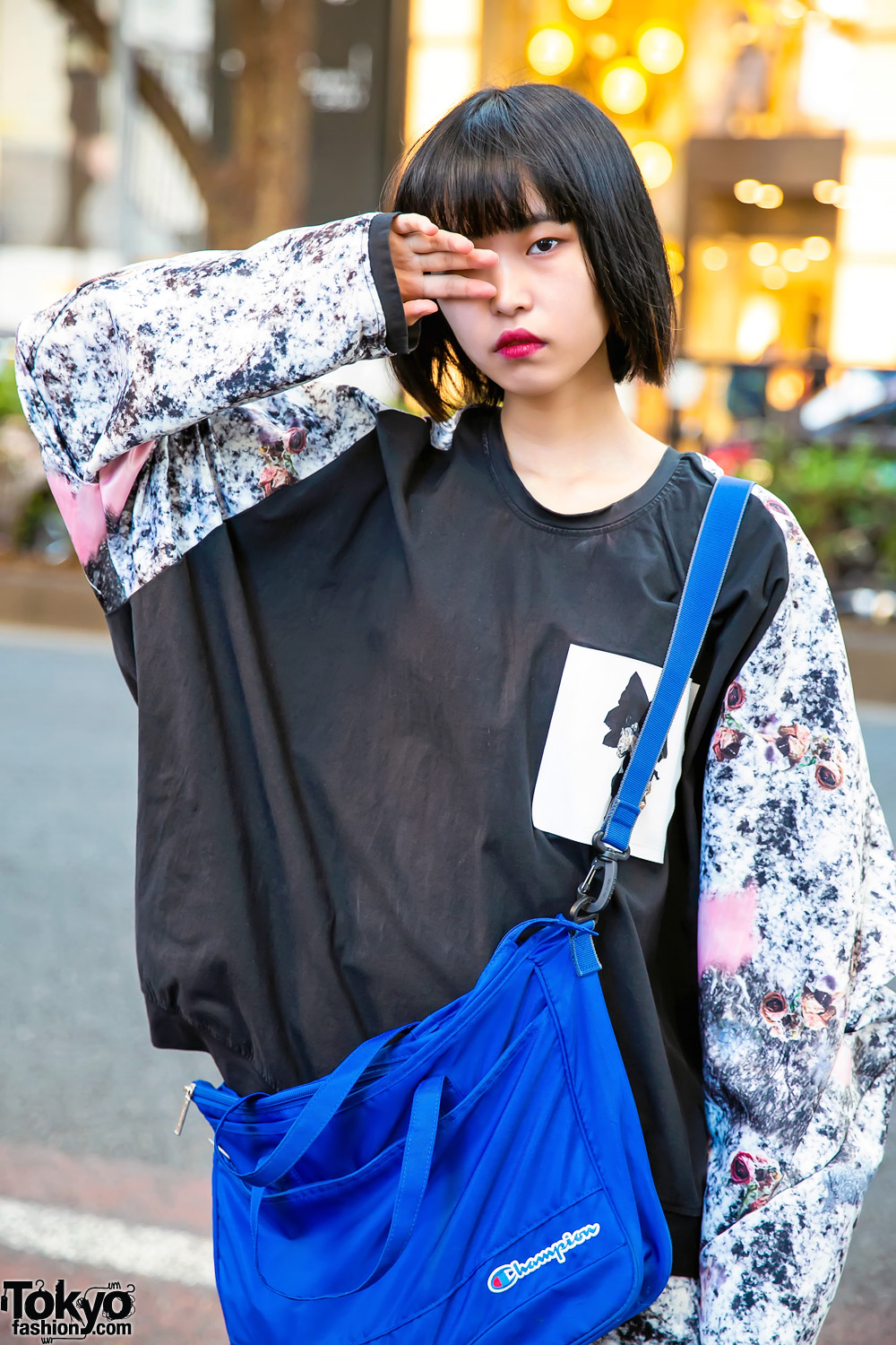 Harajuku Girl in Balmung Japan Street Style w/ Anti Old School Sneakers