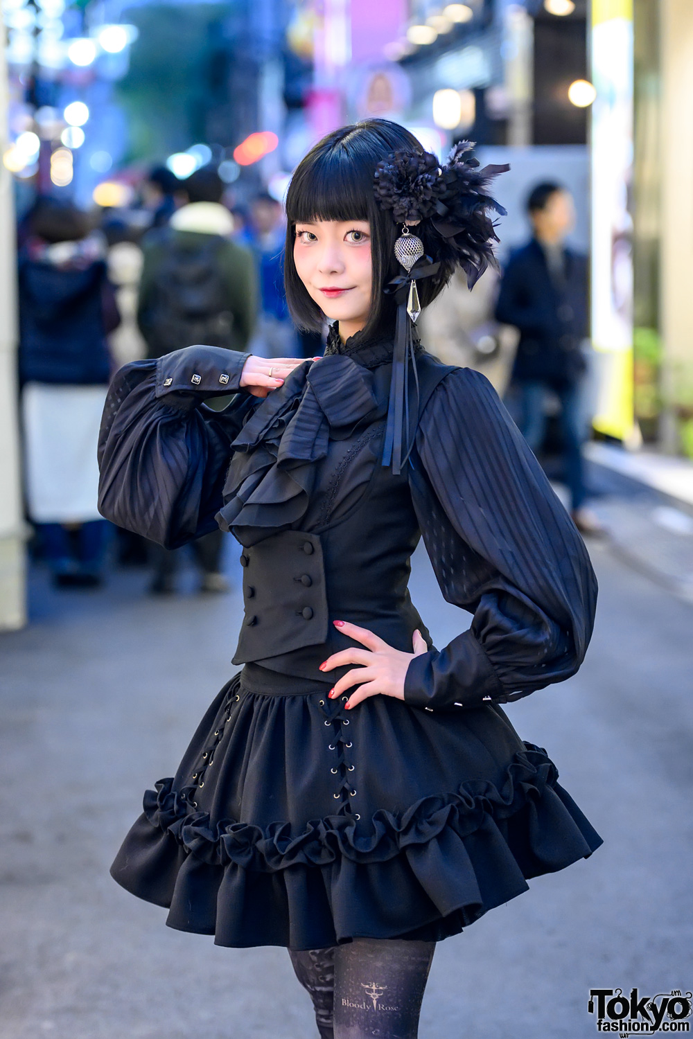 Japanese Gothic Lolita Street Style w/ Atelier Pierrot 