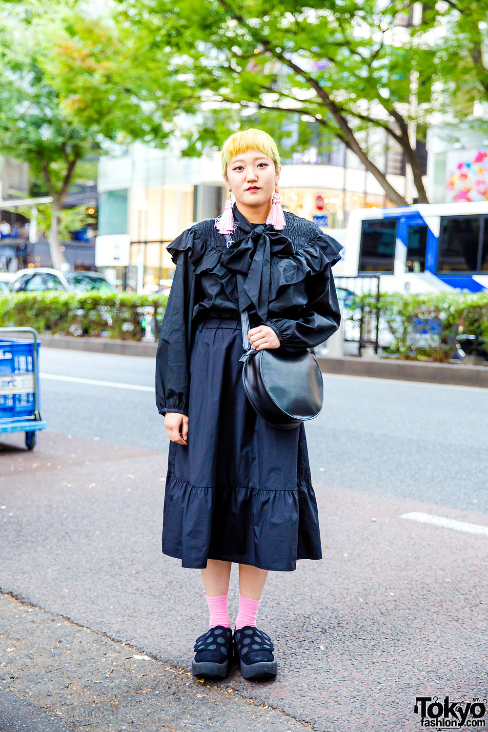 All Black Ruffles Style w/ Yellow Hair, H&M Tassel Earrings, Zara Blouse, Uniqlo Midi Skirt & Tokyo Bopper Cutout Shoes