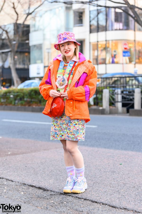 Tokyo Vintage Shop Staffers in Colorful Styles w/ Kawaii Bucket Hat ...