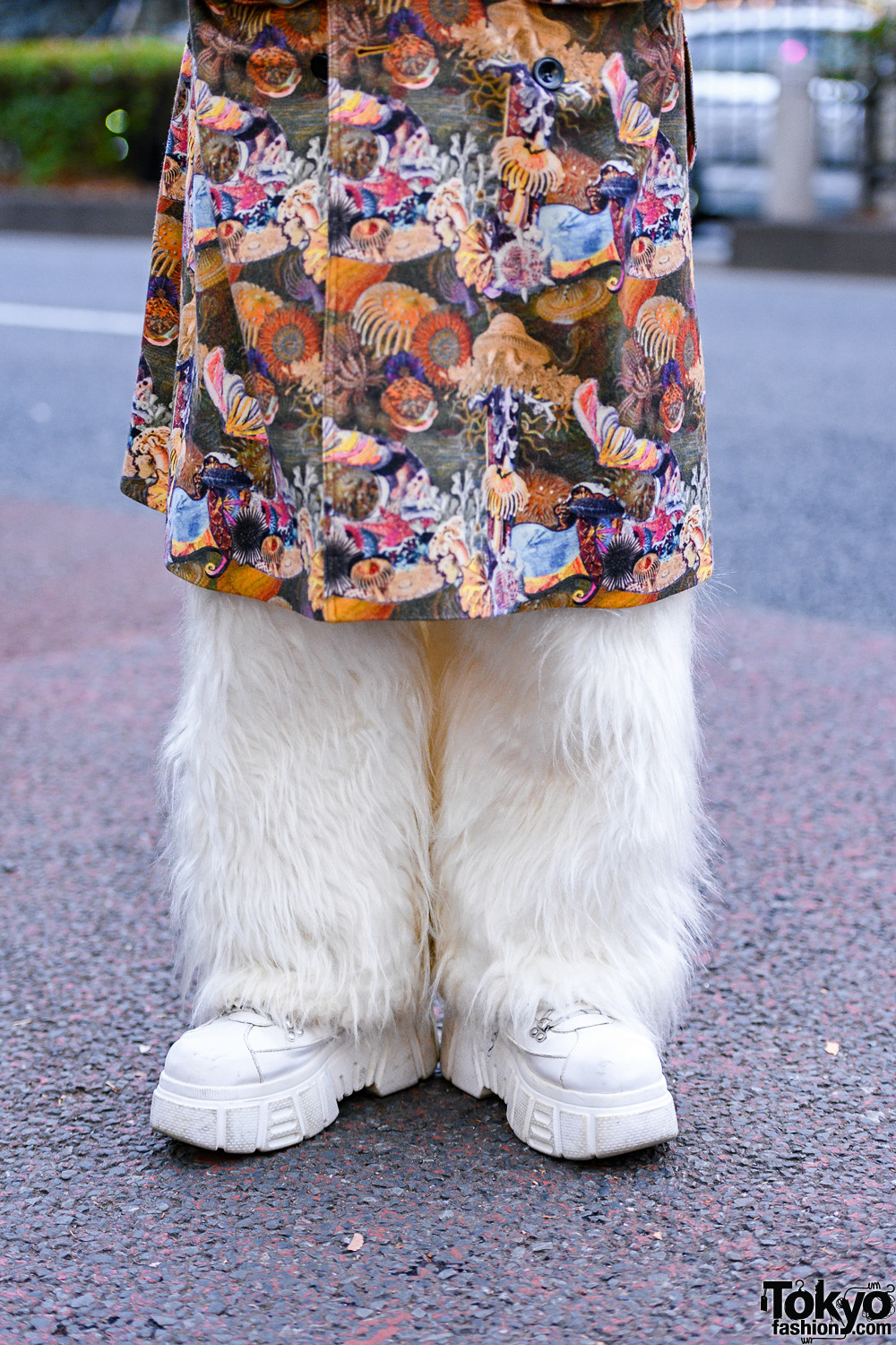 White discount fur pants