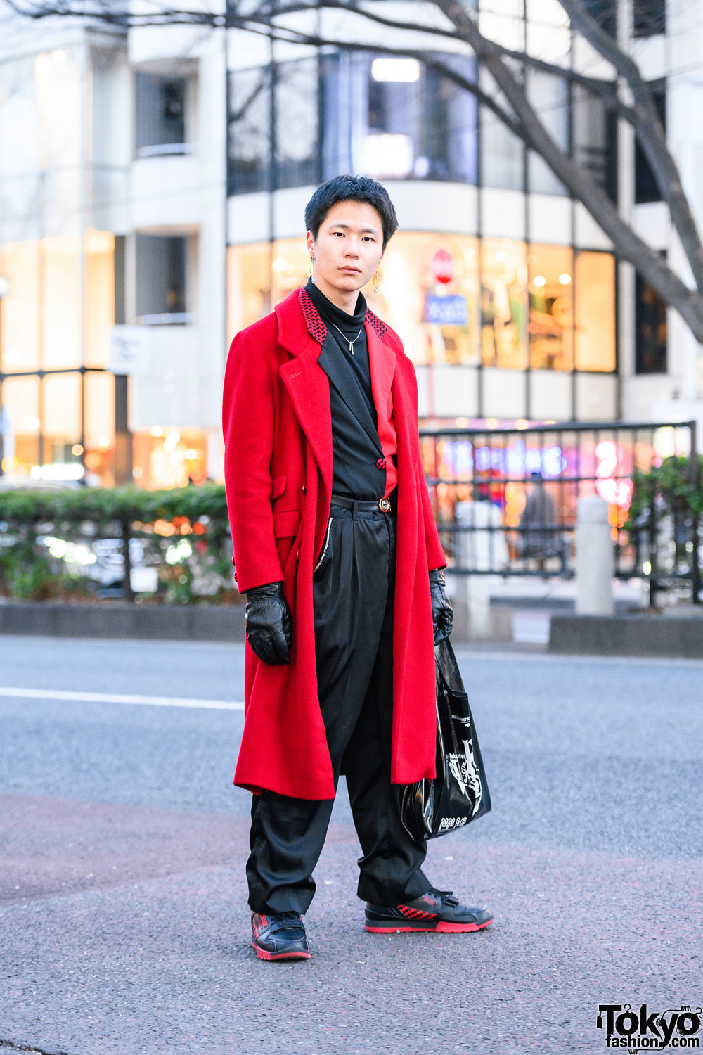 Black & Red Harajuku Style w/ Geometric Earrings, Gloves, Velvet Coat, Half-Color Blazer, Shiny Pants, Faux Leather Tote & Troops Sneakers