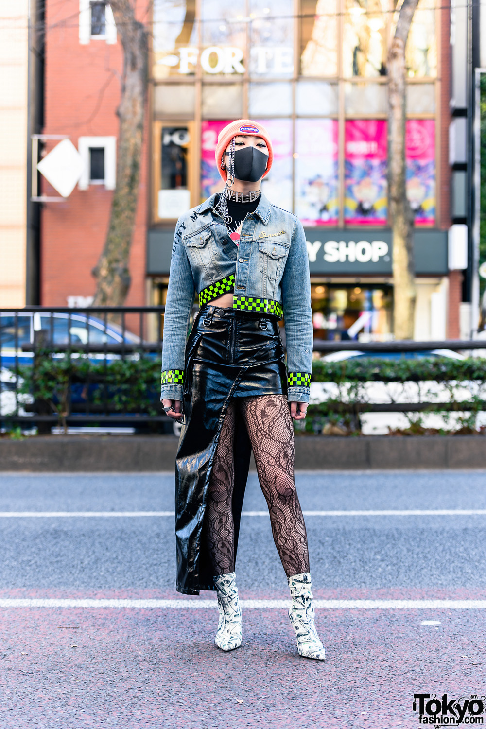 Dolls Kill Faux Leather Asymmetrical Skirt & Fishnet Tights – Tokyo Fashion