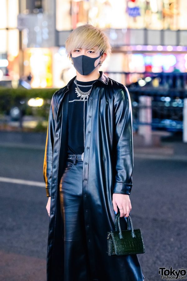 Monochrome Menswear Street Style w/ Face Mask, Yasuhiro Mihara, Zara ...