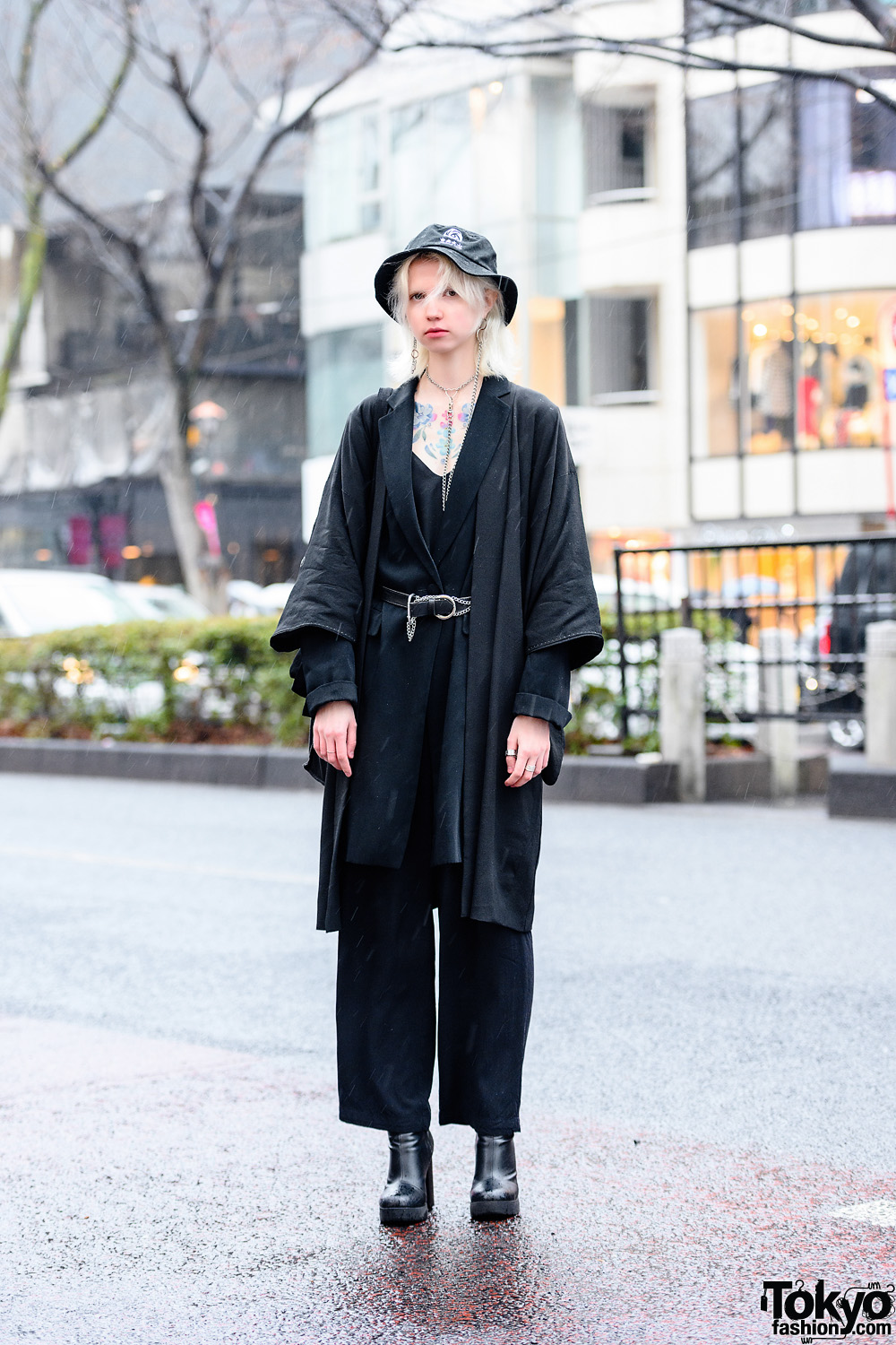 Russian Fashion Model's Chic All Black Tokyo Style w/ Chest Tattoos, Bucket Hat, Silver Chain Accessories, Kimono Coat, V-Neck Top, Pink Panther, Statement Tote Bag & Heeled Boots