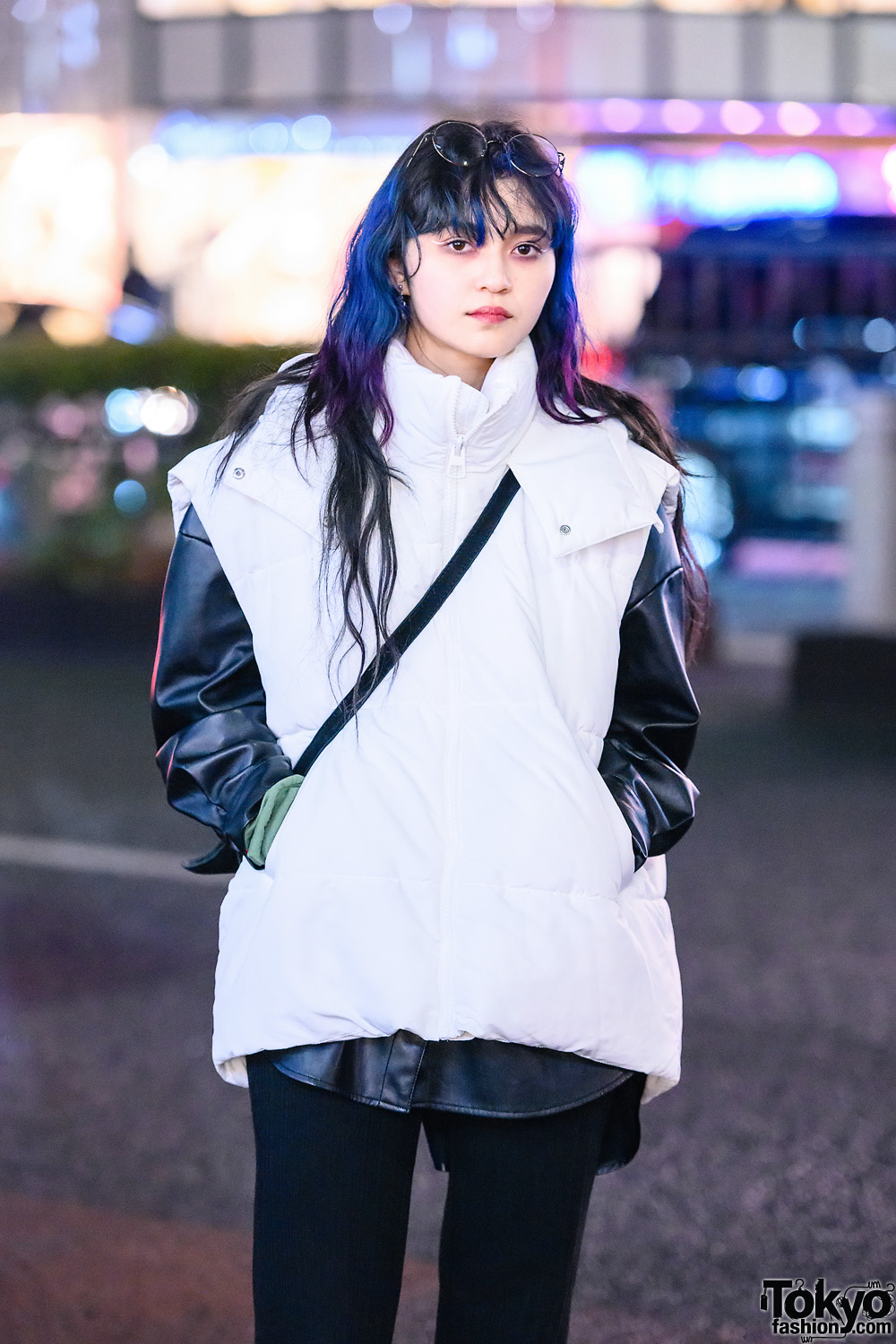 Tokyo Girls Streetwear Styles w/ Colorful Hair, Barrack Room, Dept ...