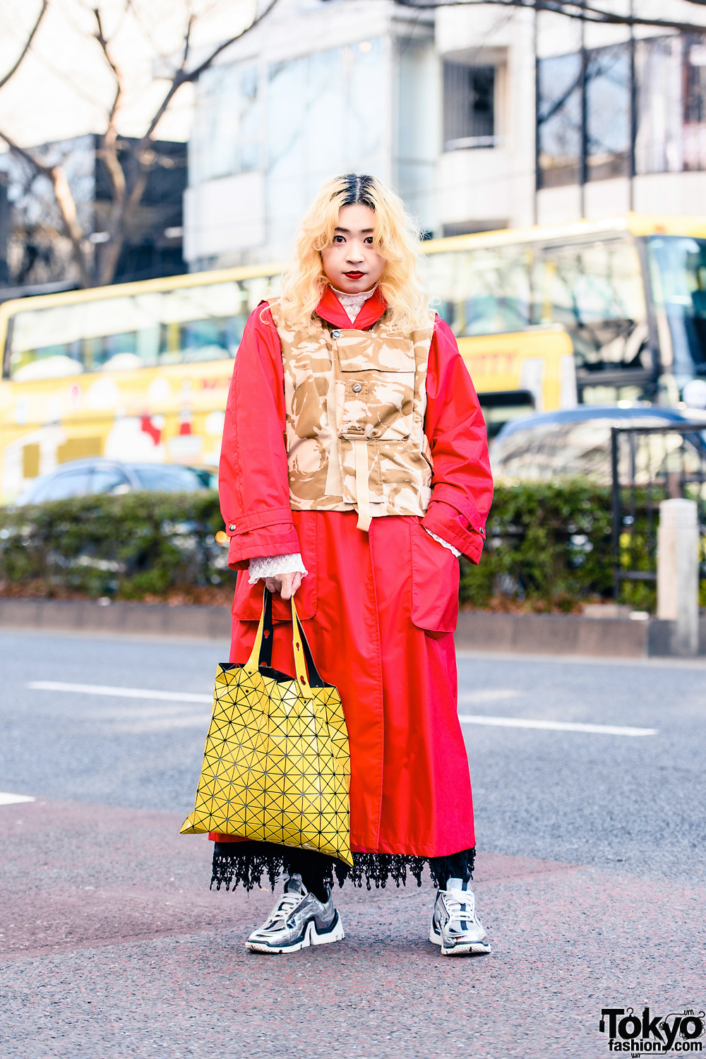 Tokyo Vintage Street Style w/ Bao Bao Issey Miyake & Pierre Hardy – Tokyo  Fashion