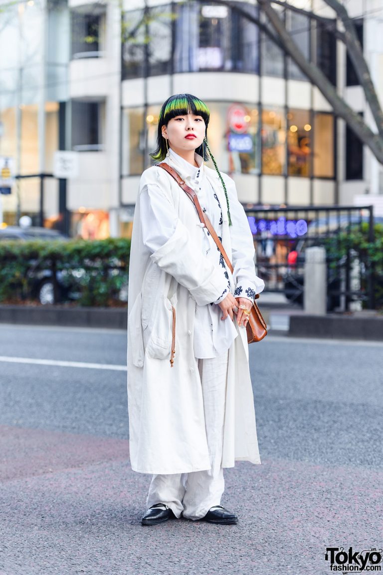 All White Vintage Fashion in Harajuku w/ Green Hair, Belted Coat ...