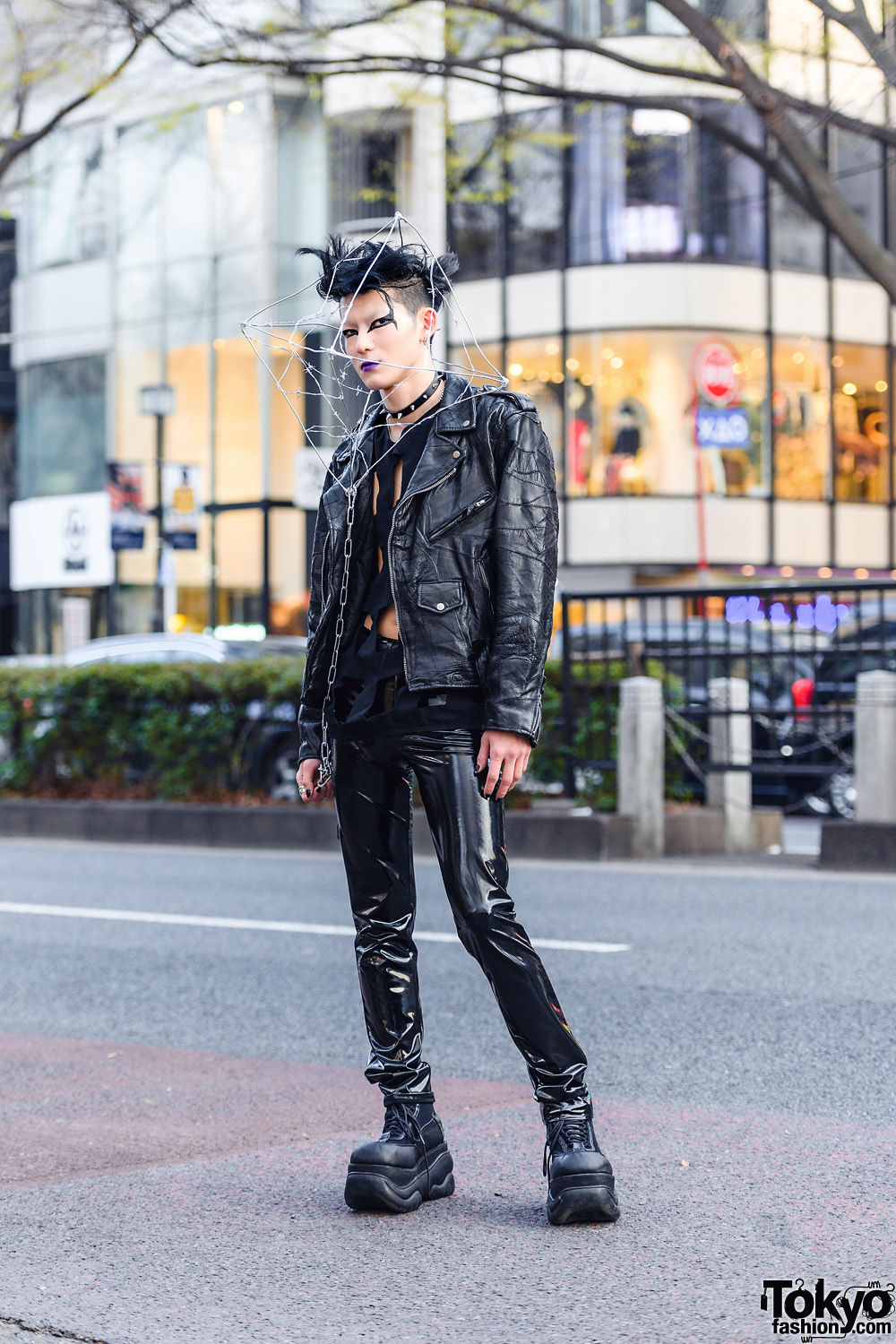 Menswear Street Style in Tokyo w/ Suede Coat, Floral Shirt, Comme des  Garcons Cuffed Pants, Hare Buckle Shoes & Goyard Bag – Tokyo Fashion