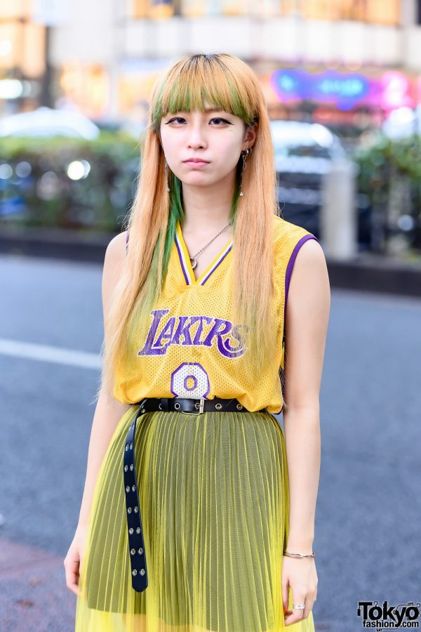 Harajuku Style w/ Yellow & Green Hair, Lakers Jersey, &Ellecy Hoodie ...