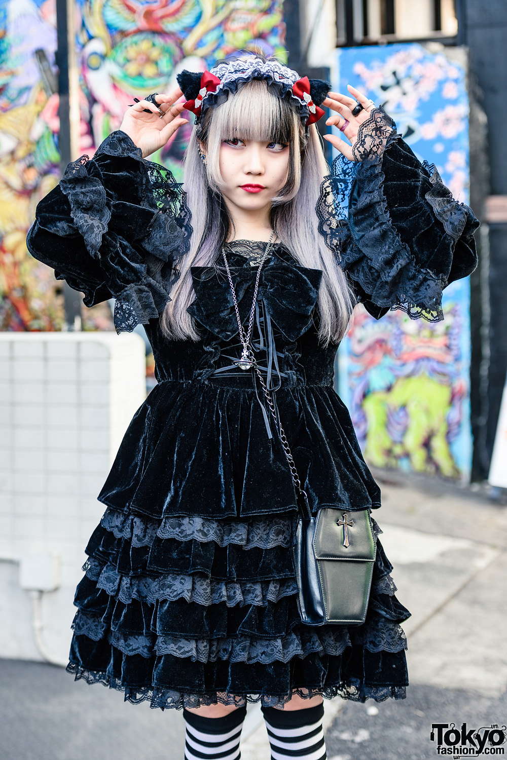 Japanese Pop Idol’s Gothic Lolita Style w/ Cat Ears Headdress, Vivienne