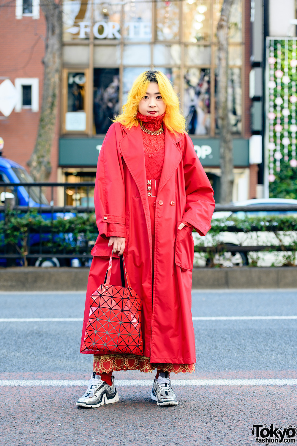 All Red Tokyo Street Styles w/ Wide Brim Hat, Comme des Garcons, Paul ...